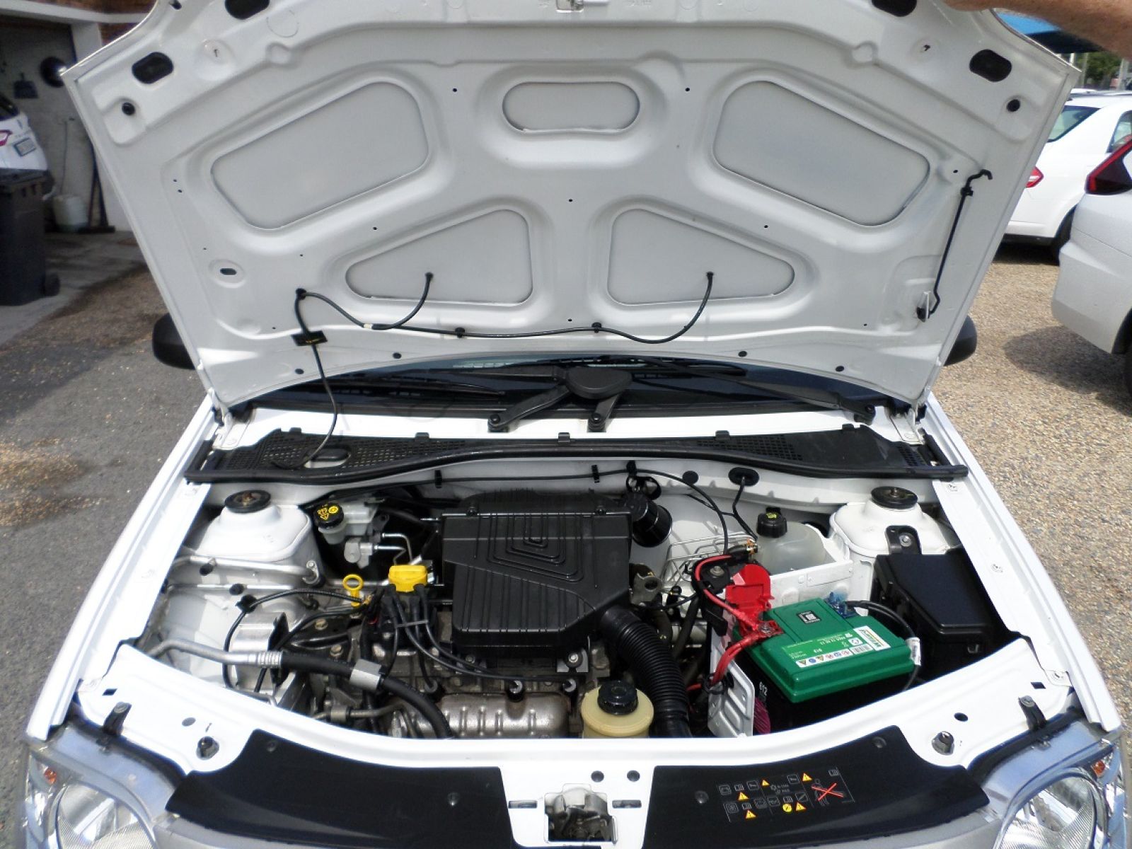 2020 NISSAN NP200 NP200 1.6  A/C SAFETY PACK P/U S/C